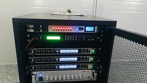 Hệ thống âm thanh phòng họp 30m2