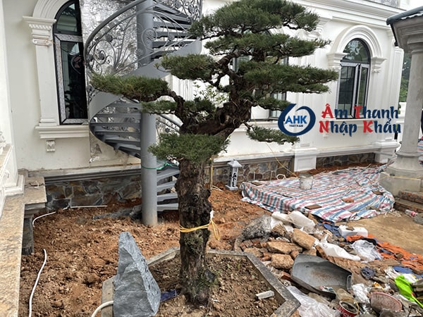 Hình ảnh lắp đặt hệ thống loa sân vườn tại biệt thư Việt Trì, Phú Thọ
